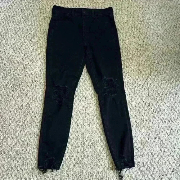 American Eagle The Dream Jean Curvy Super High Rise Distressed Jegging Size 6 - Picture 1 of 13